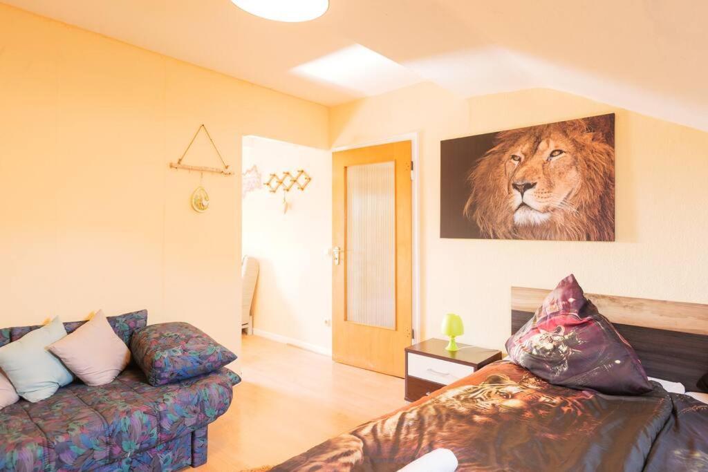 - 3-Bedroom Apartment Luxury: Central & Spacious In Duisburg & Big Tv And Kitchen - ภายนอก รูปภาพ